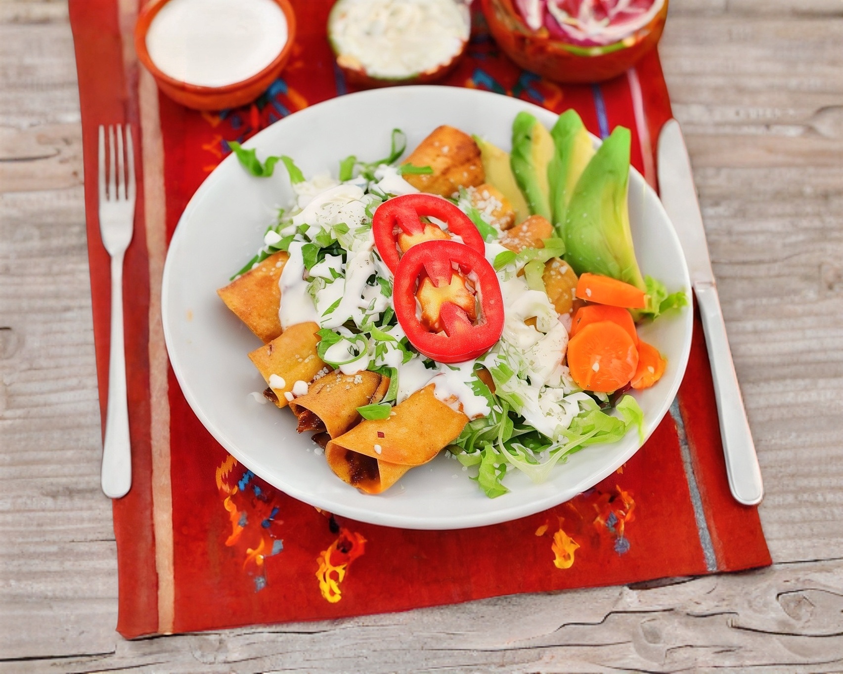 Orden Flautas 4 pzas Jamón con Queso y Lechuga