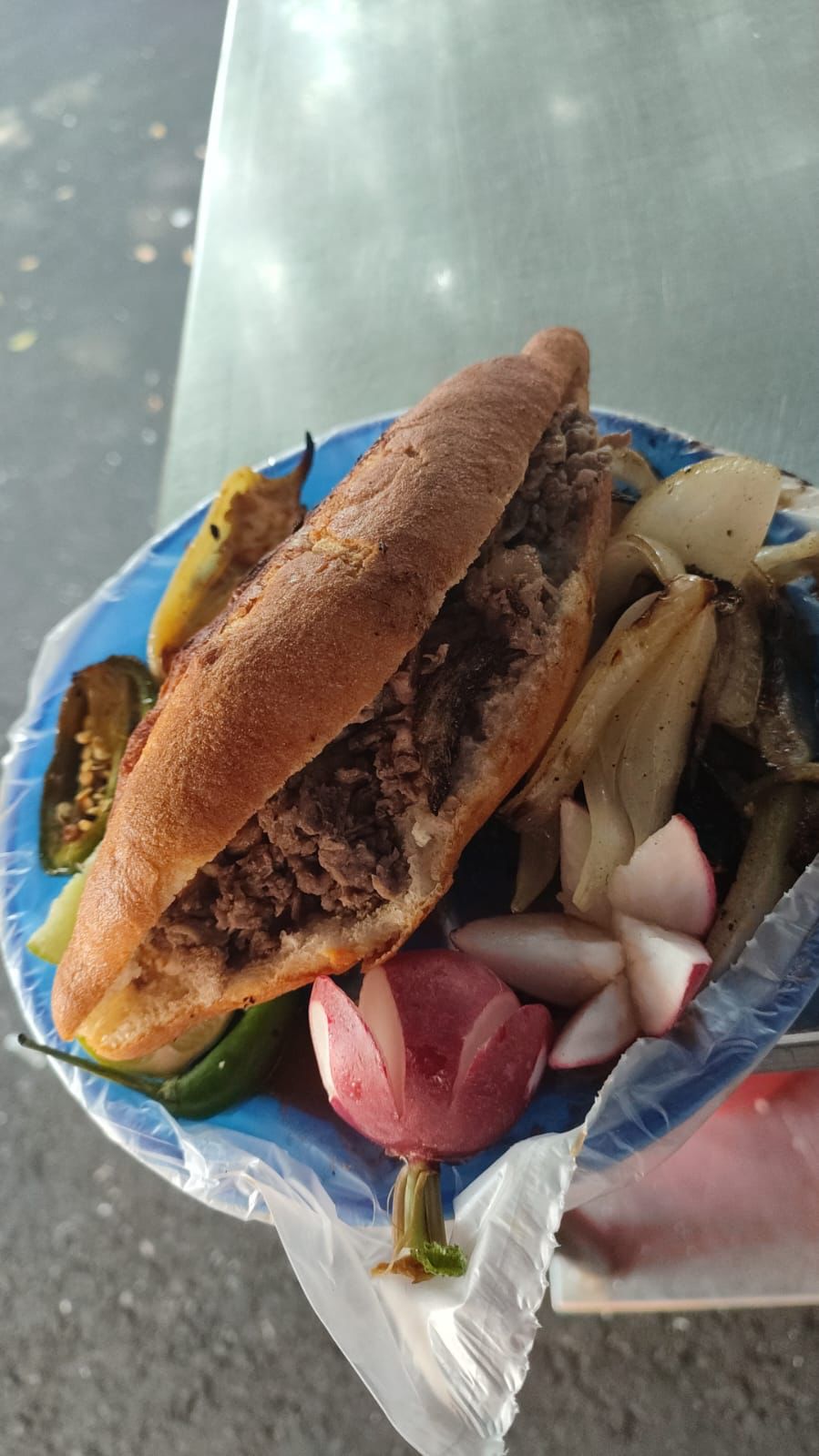 Lonches de Bistec con Cebollitas y Chiles Asados