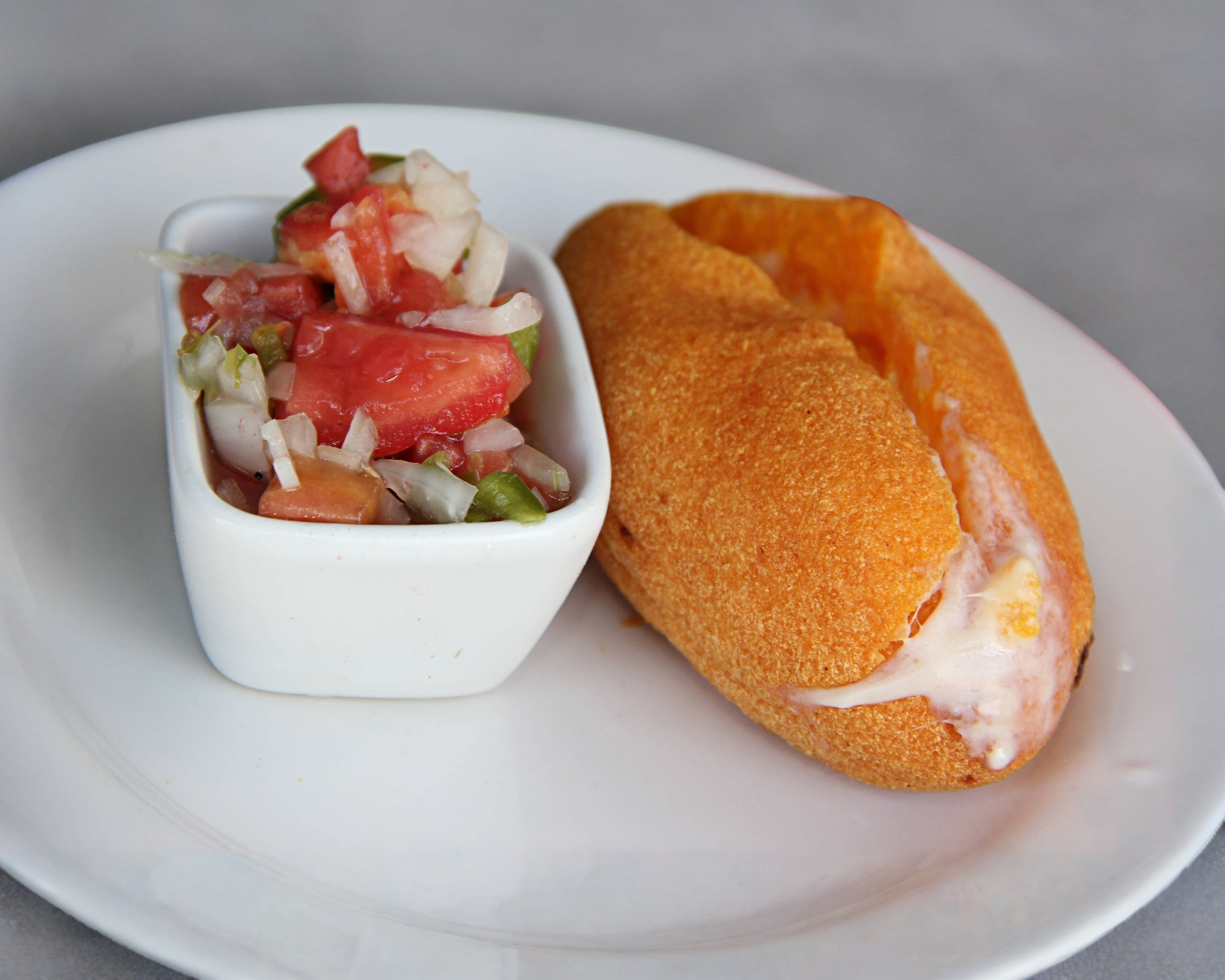 Frita de Yuca con Queso.