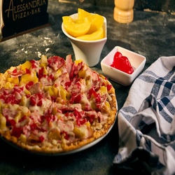 Pizza Mixta Carnes y Frutas