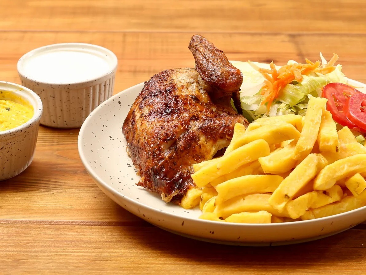 1/4 Pollo a la Brasa.