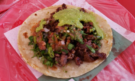Taco de Asada + Taco de Adobada + Soda