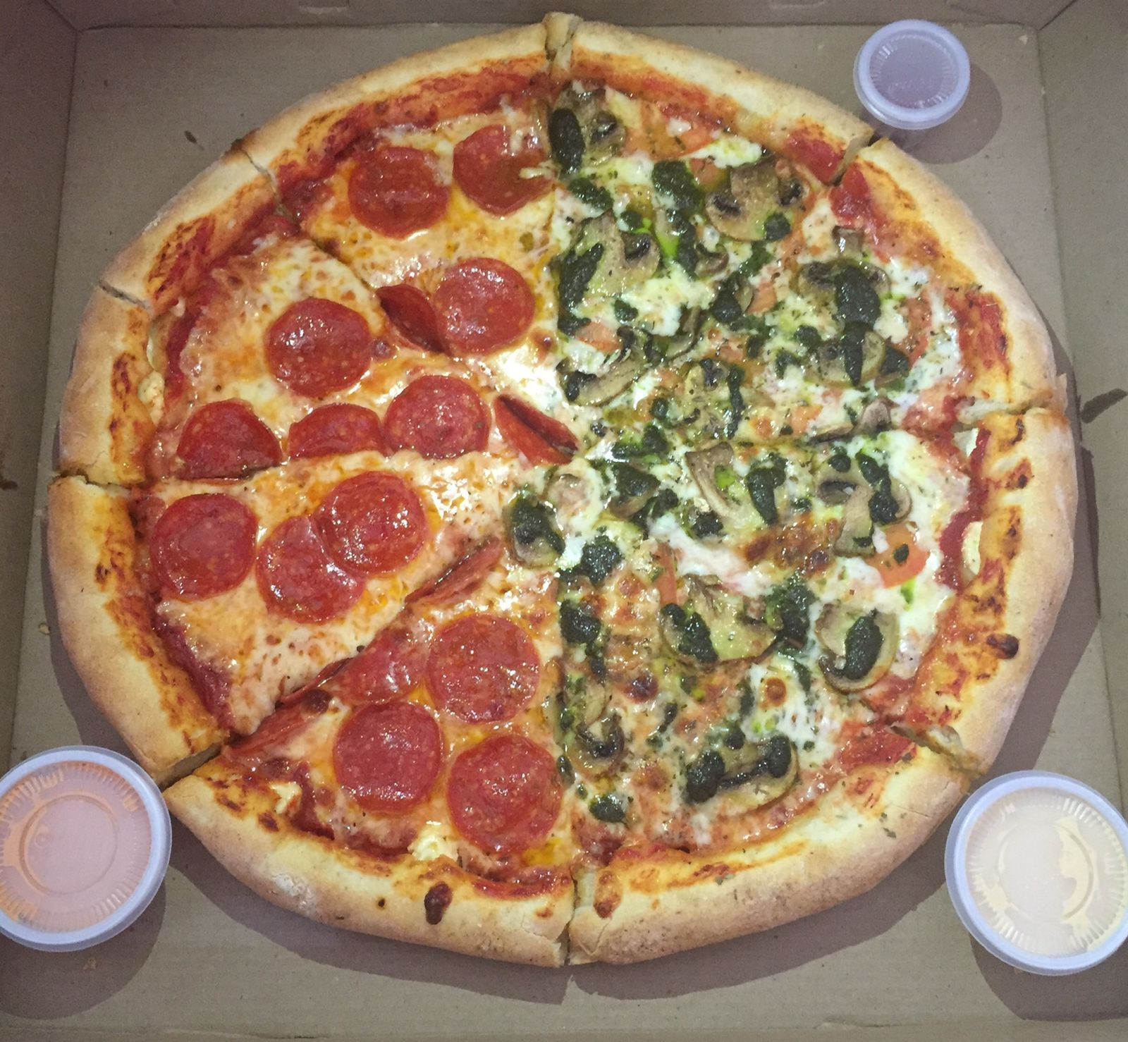 Pizza Mitad y Mitad 16”