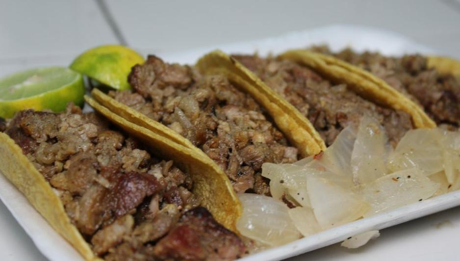 Orden de 5 Tacos de Carne Asada al Carbon
