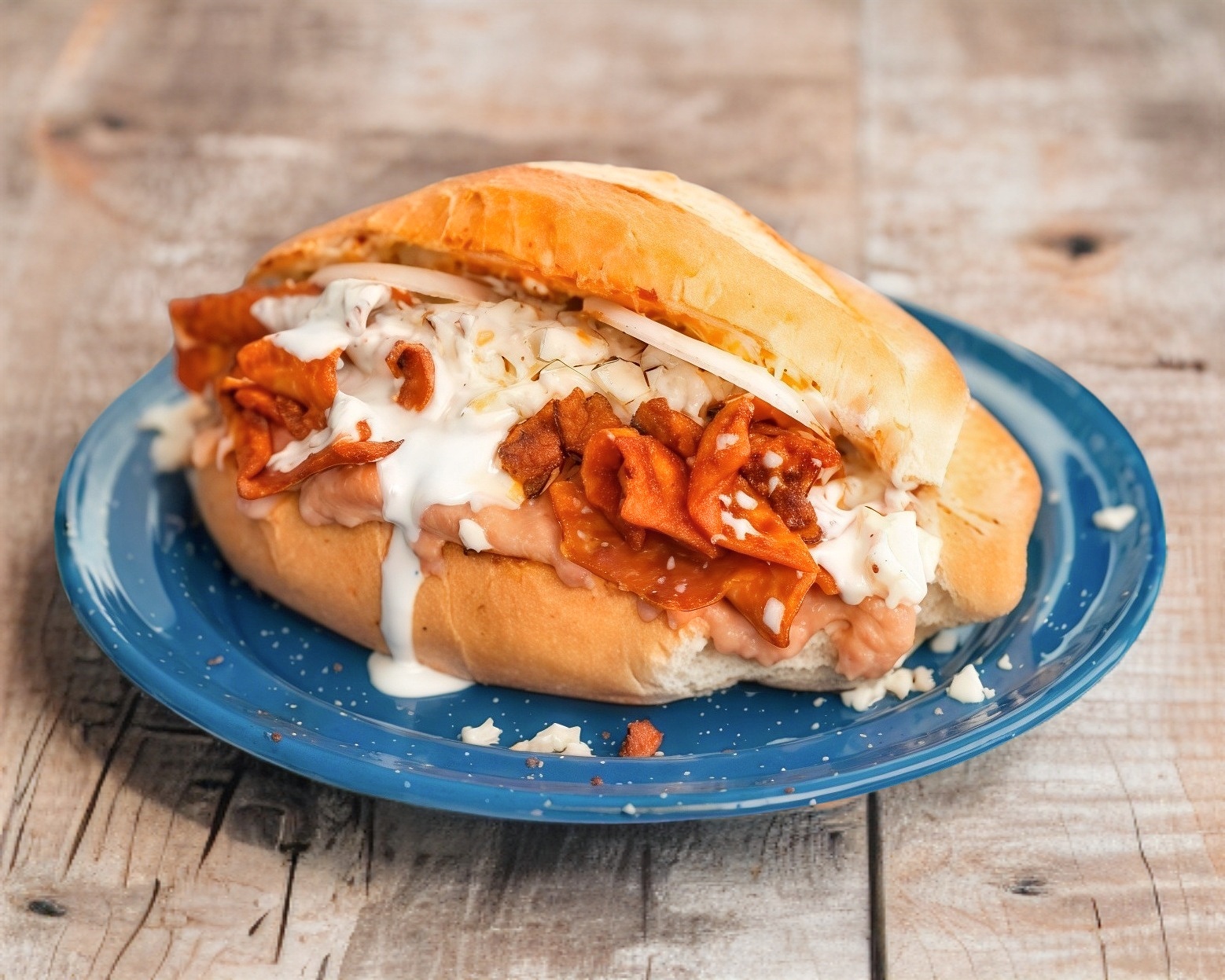 Combo Torta de Chilaquiles con Pechuga Empanizada