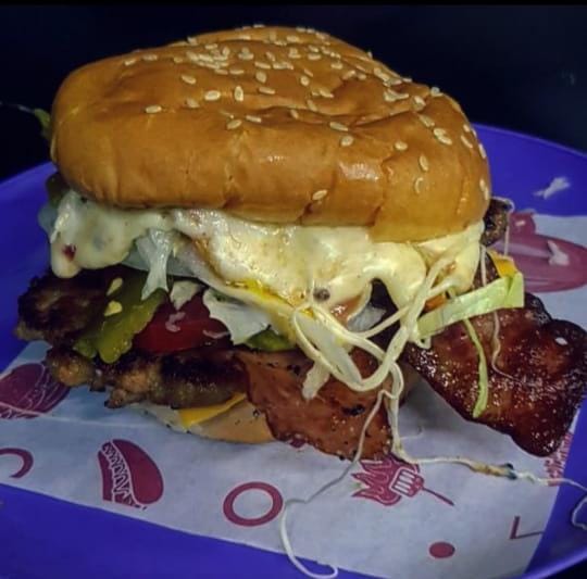 Hamburguesa con tocino