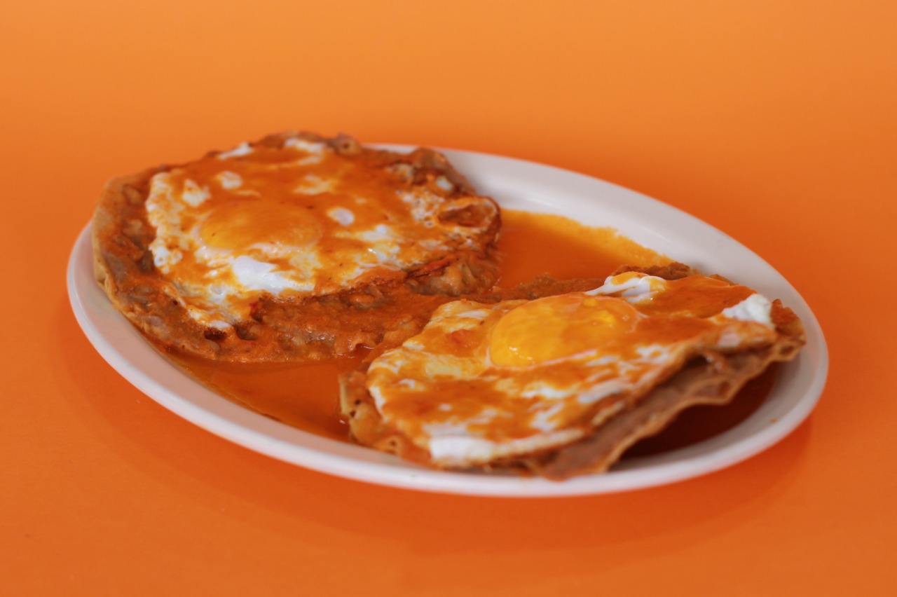 Huevos Motuleños