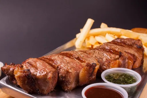 Bife de Chorizo por 300 g Corte Grueso