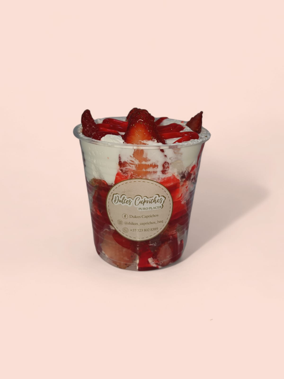 Fresa con Crema 9 Oz Tapa Llana