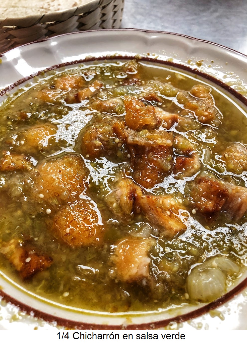 1/4 de Chicharrón Carnudo en Salsa Verde