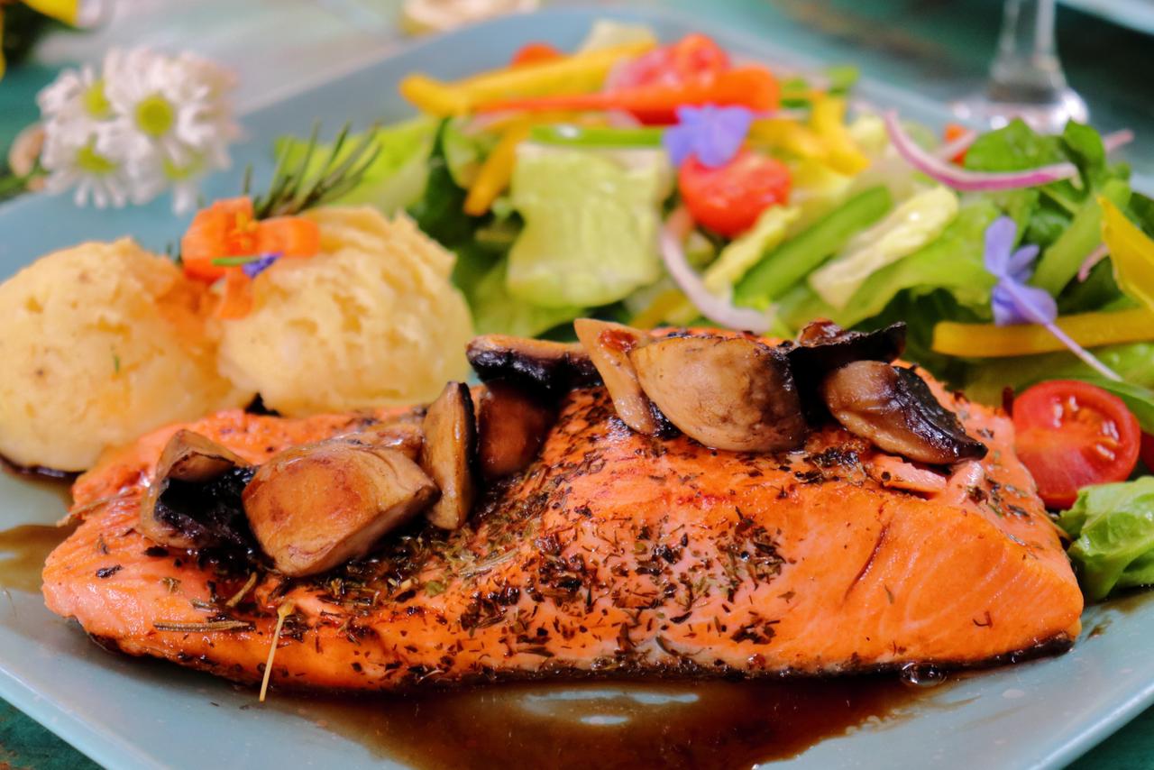 Salmón A Las Finas Hierbas
