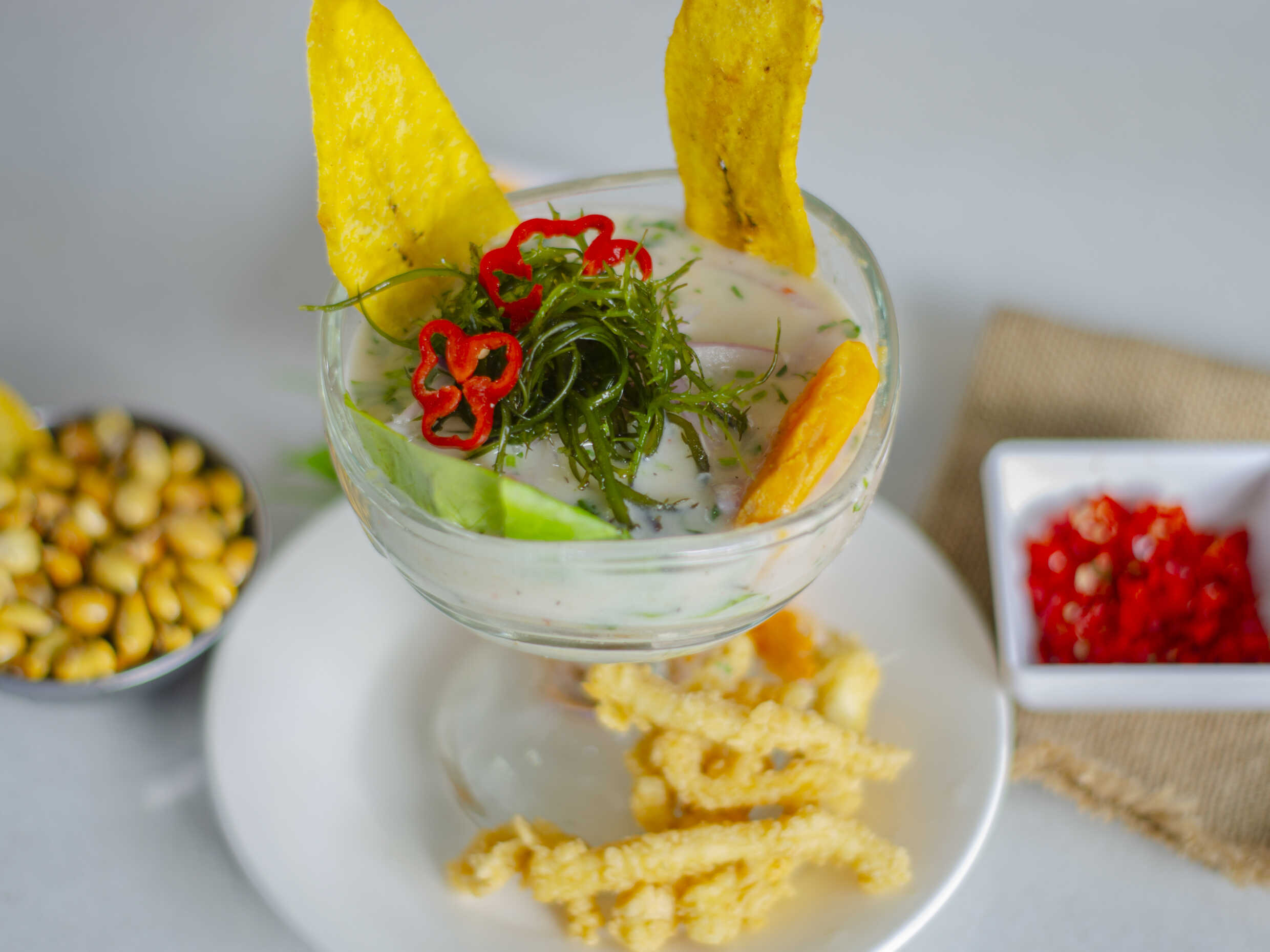 Leche de Tigre con Chicharrón de Pota