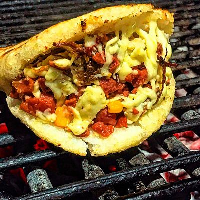 Arepa Proteica con Todo