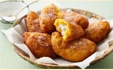 Empanada de Plátano Maduro con Queso
