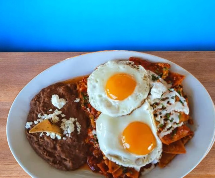 Chilaquiles con Huevo