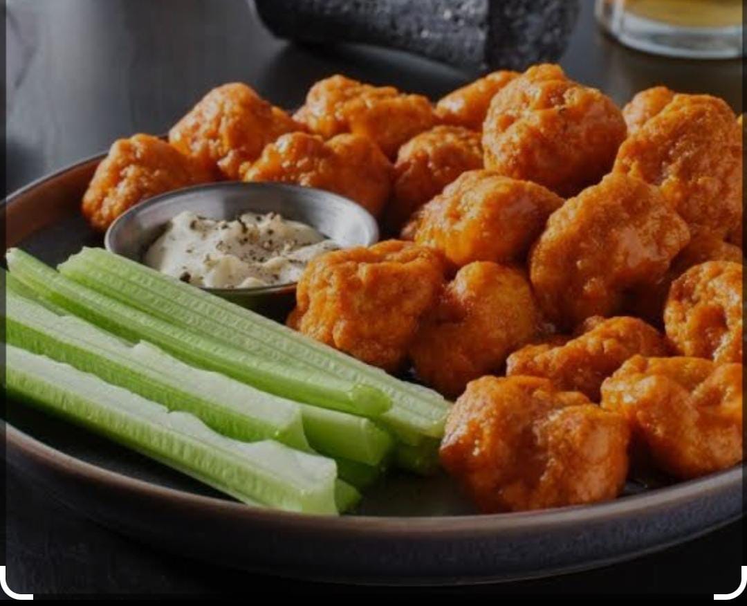 Boneless 8 Pz