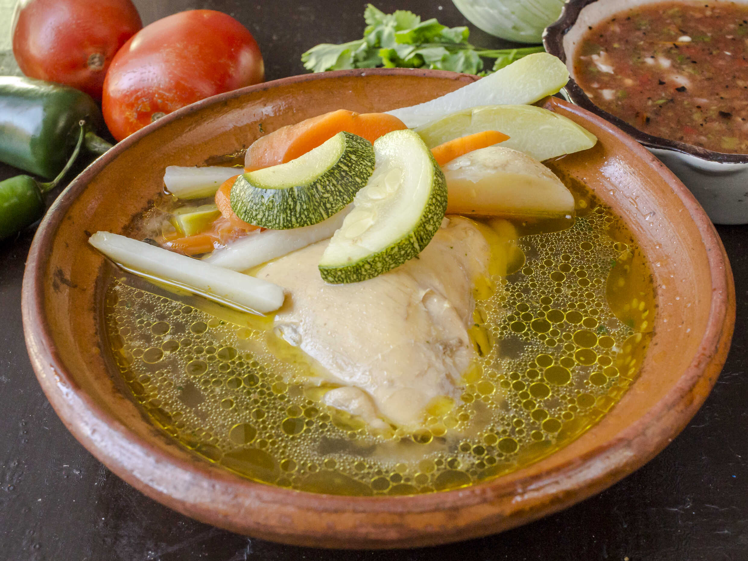 Caldo de Pollo
