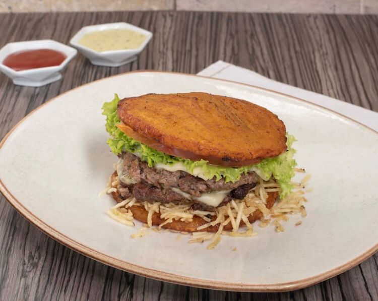 Combo Patacon Burguer Mixto Especial+gaseosa250ml