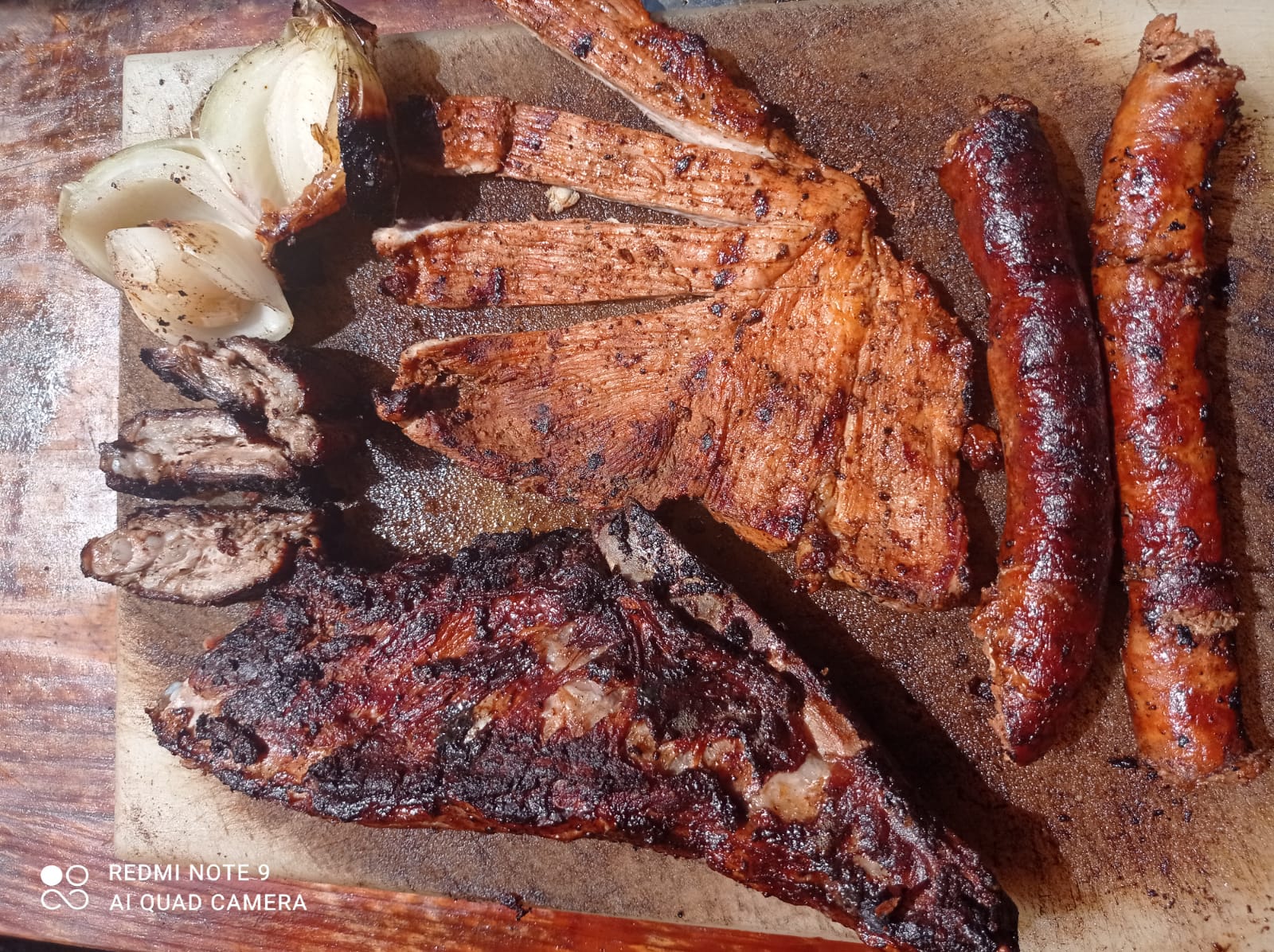 Pierna y Longaniza