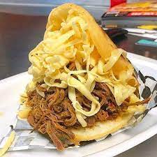 Arepa de Carne Desmechada