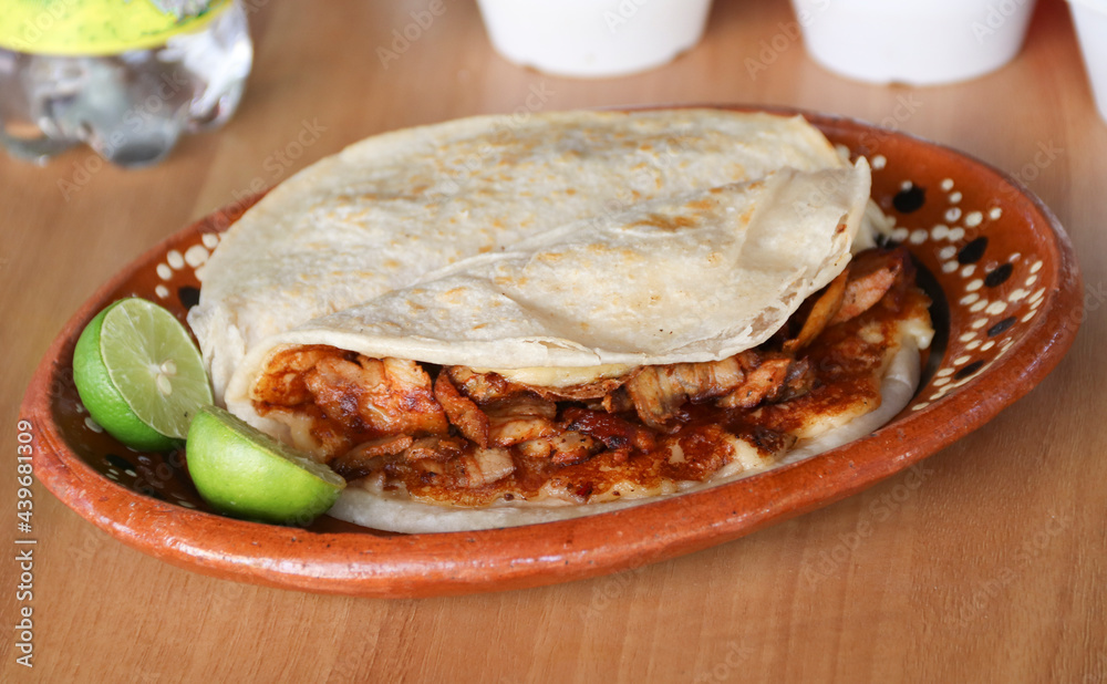 Quesadilla de Harina (1 pza)