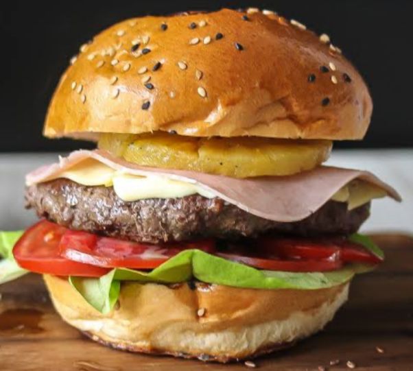 Hamburguesa La Hawaiana.