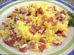 Huevos con Salchicha