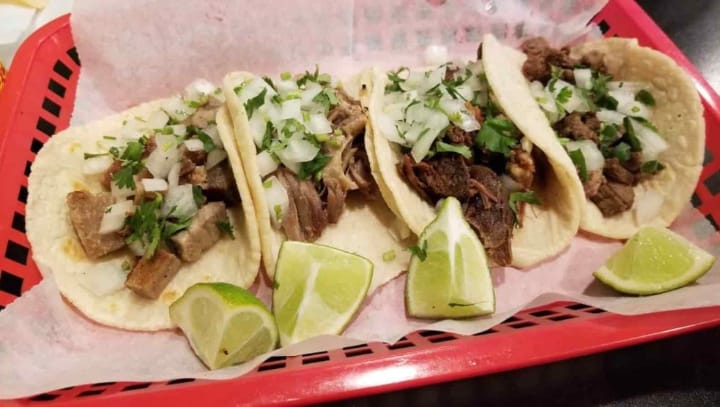 Tacos de carnitas blanditos