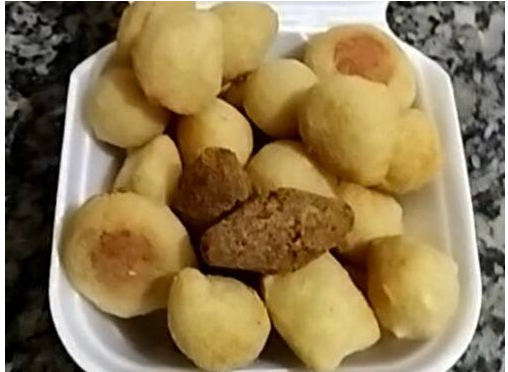 vai 6 sabores sortidos, escolher 6 entre essas 8 opções - ( coxinha, bolinha de queijo, queijo com alho, calabresa, camarão, presunto com queijo, enroladinho de salsicha e quibe.)