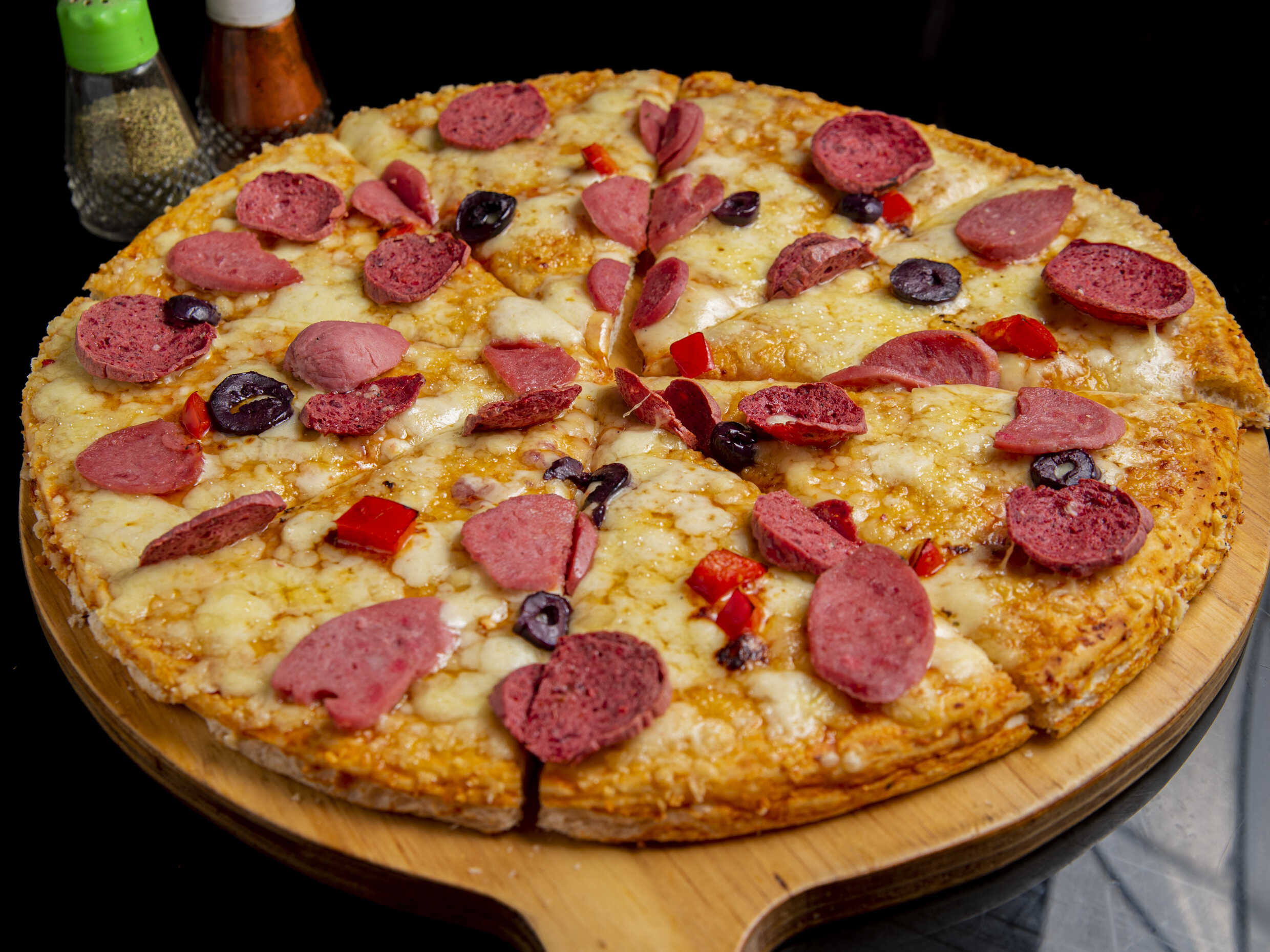 Pizza Grande Madrileña de 8 Porciones
