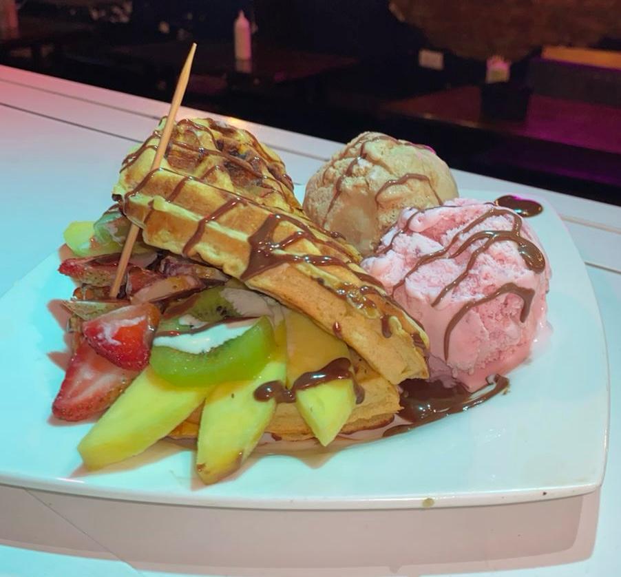 Waffle Media Luna