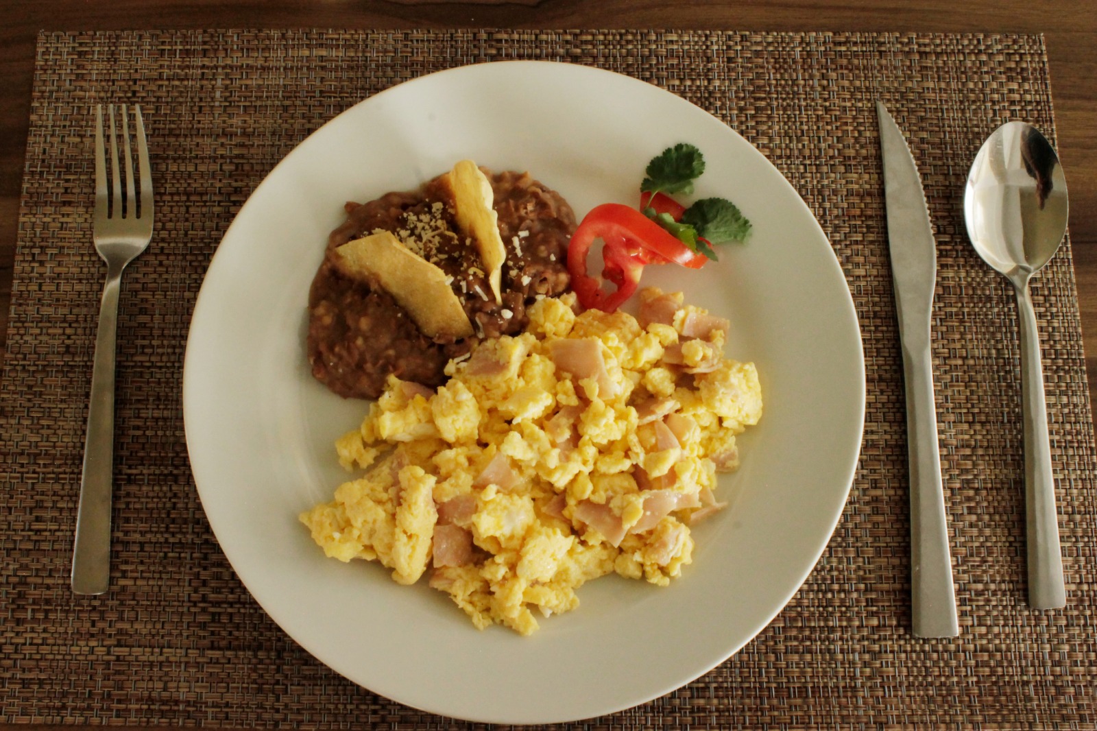 HUEVOS AL GUSTO