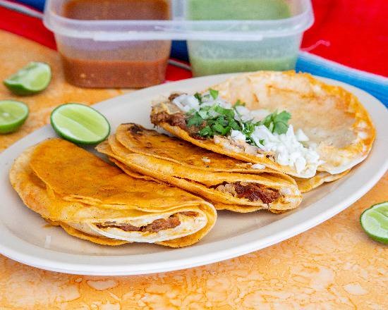 TACOS DE BIRRIA