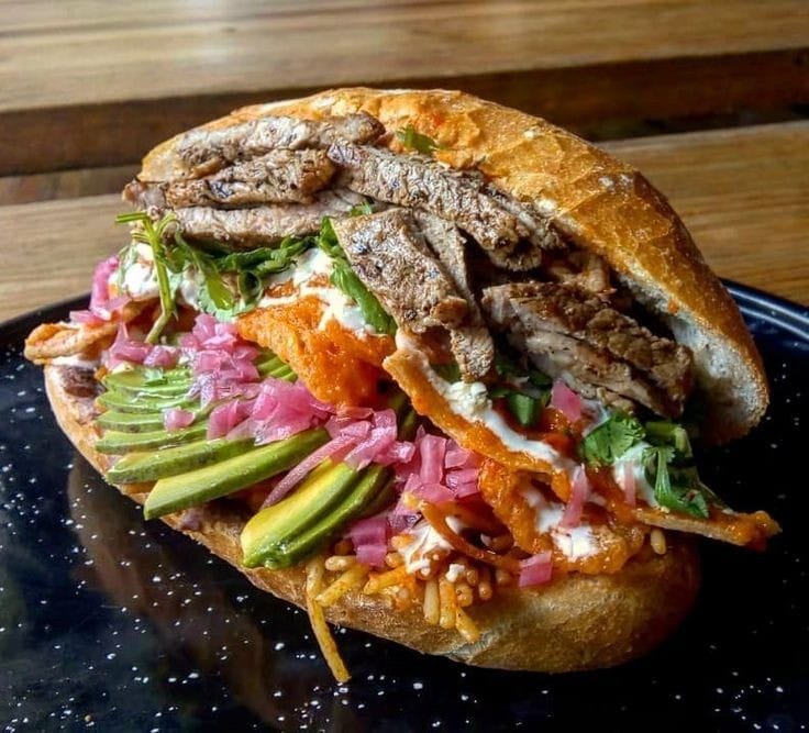 COMBO TORTA DE CHILAQUIL + COCA COLA 600ML