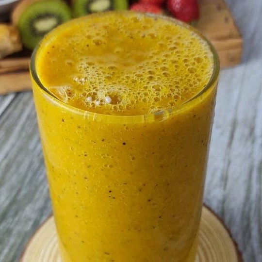 Sucos com a combinação deliciosa e saudável de 3 frutas.