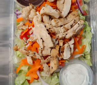 Ensalada La Cristy con Té
