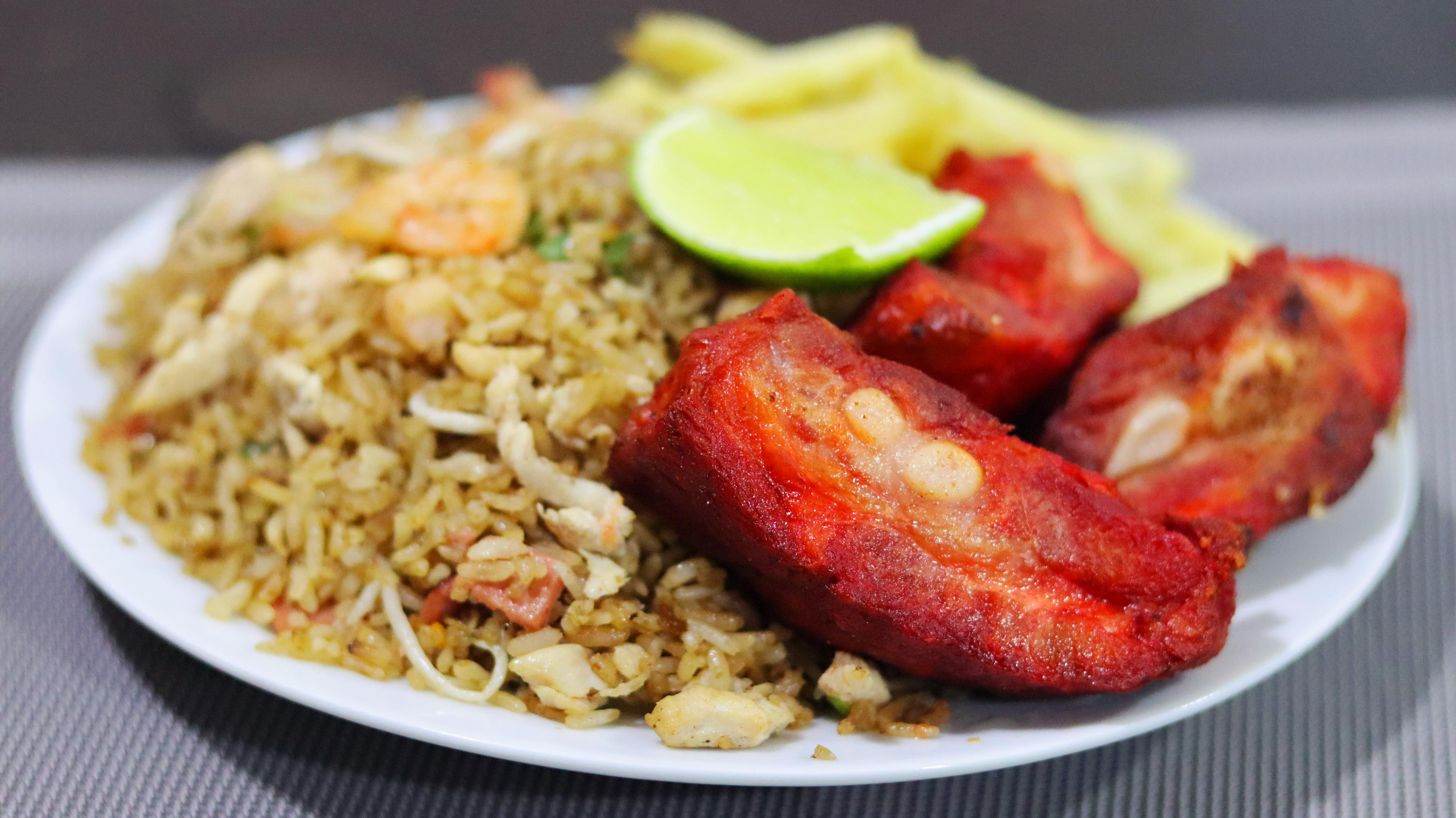 Arroz Chino + Papas + Costilla Personal