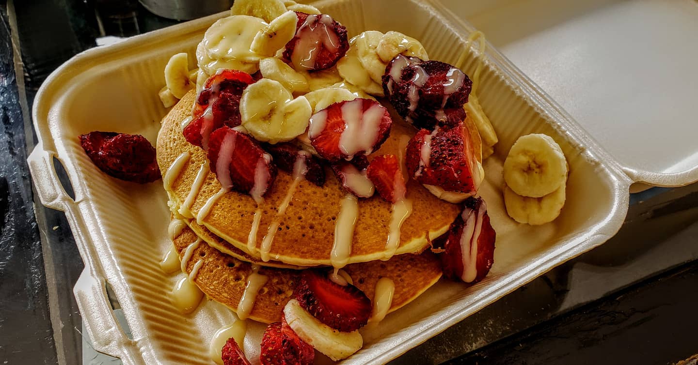 Orden de 4 Hot Cakes Banana con NUTELLA