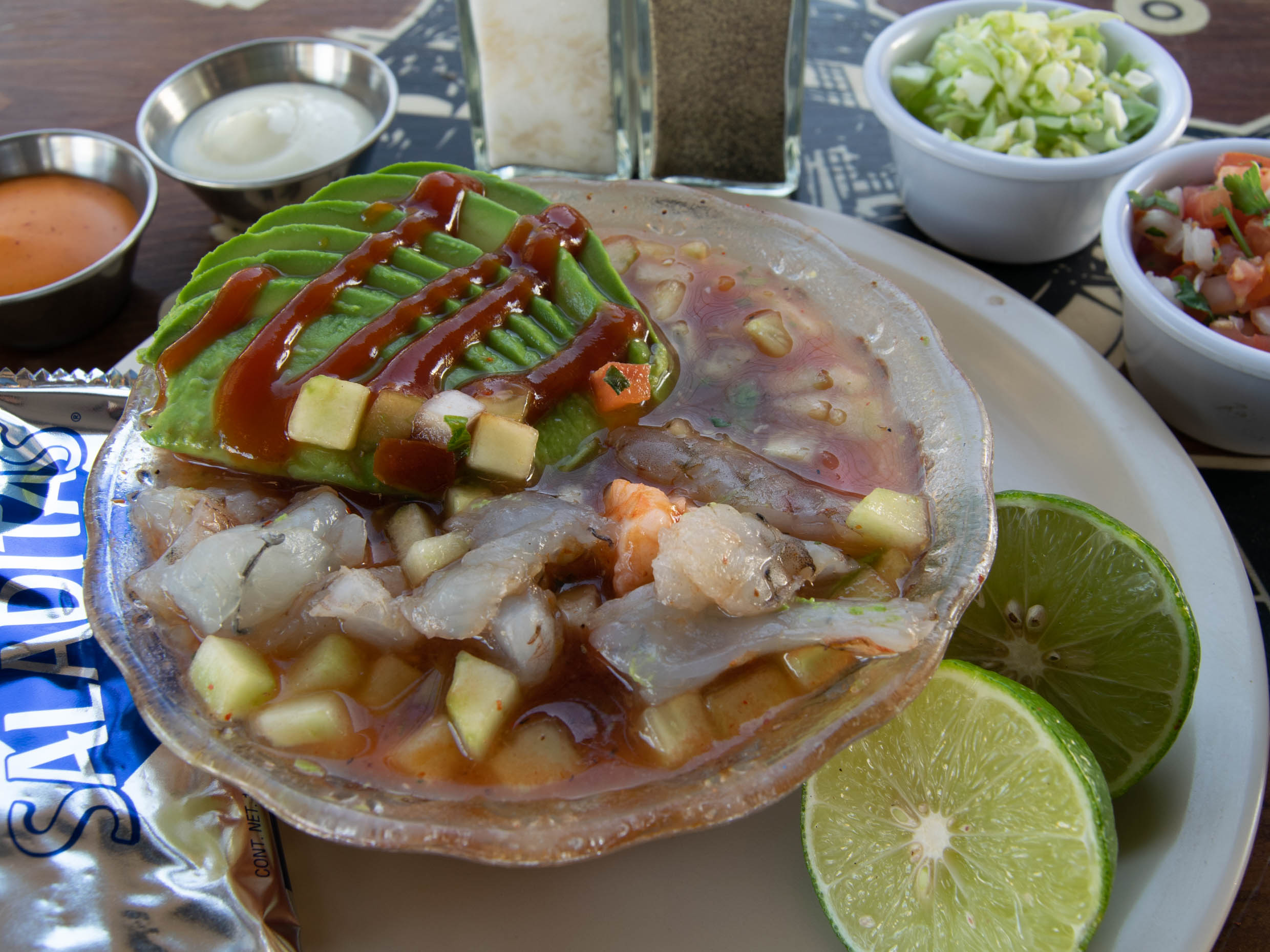 Tostada Ceviche Camaron Volteada
