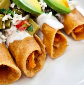 Órden de 5 Tacos Dorados