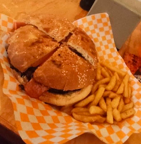 1 Hamburguesa Big Master Grande + 1 Agua Fresca 1L