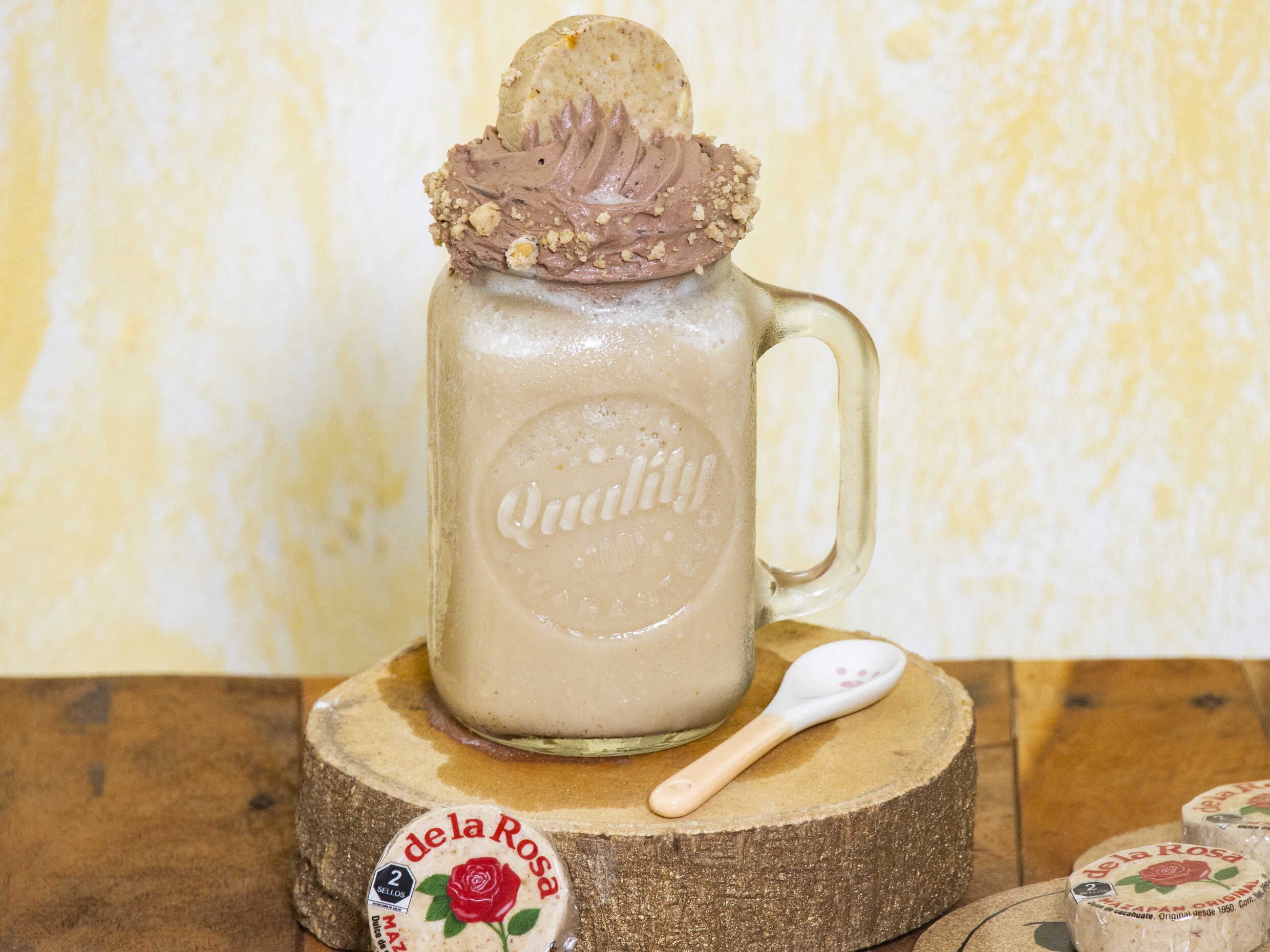 FRAPPÉ MAZAPÁN