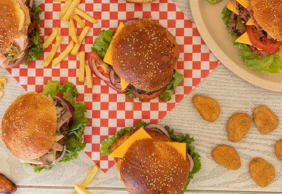 Burger Sencilla de Pechuga Empanizada