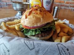 Hamburguesa Pollo + Papas