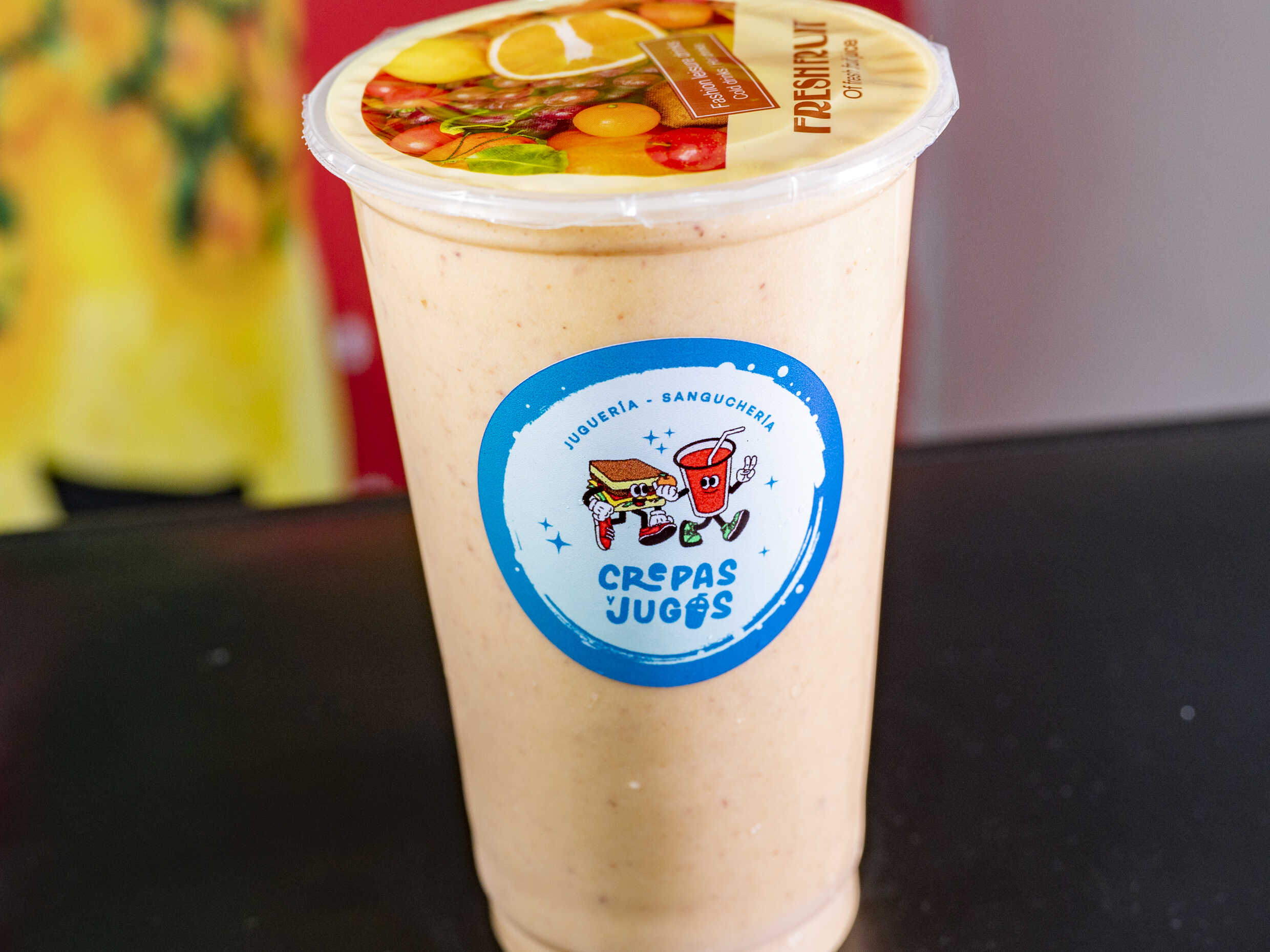Jugo de Fresa, Lúcuma y Leche 21 oz
