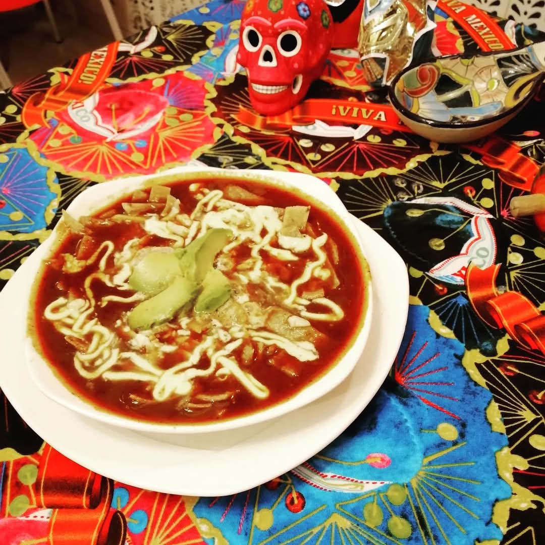 Sopa Azteca 1/2 Porción
