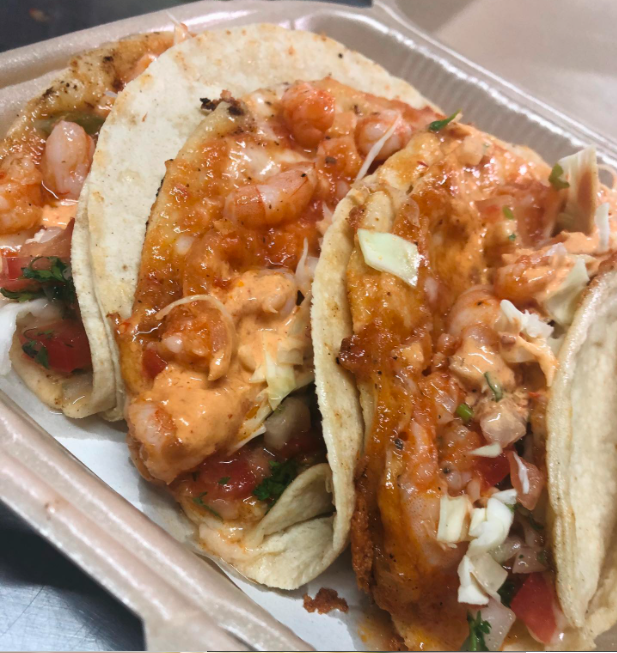 2 Quesadillas de Gobernador de Marlín