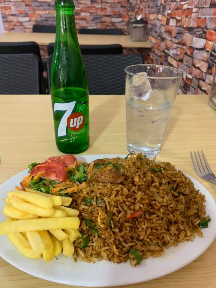 Entero Arroz con Carne de Res