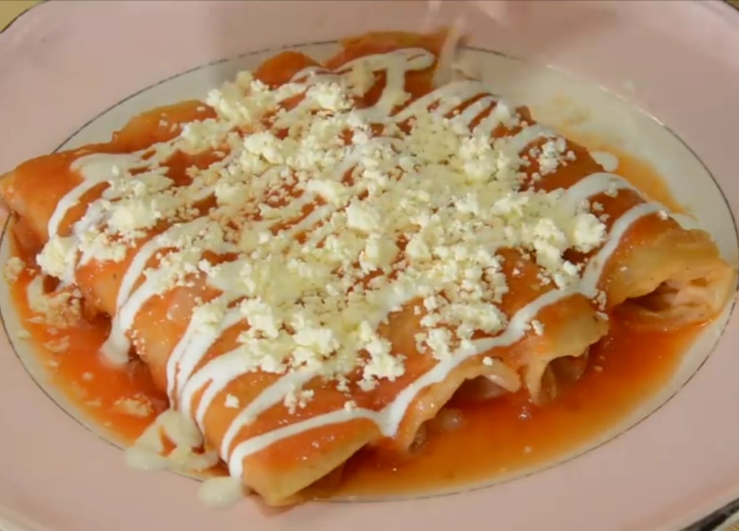 Entomatadas de Pechuga de Pollo + Coca Cola 600 ml