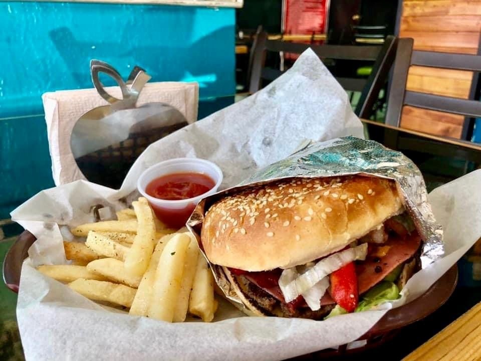 Hamburguesa Ajuua